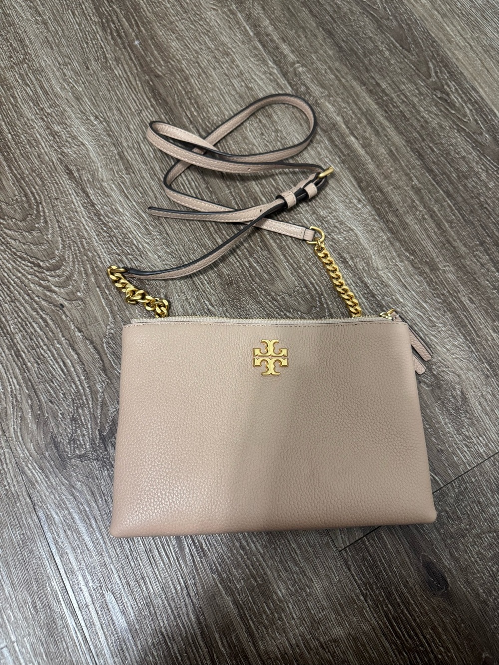 Tory Burch Pebbled Leather Crossbody in Blush Taupe with Gold Hardware
